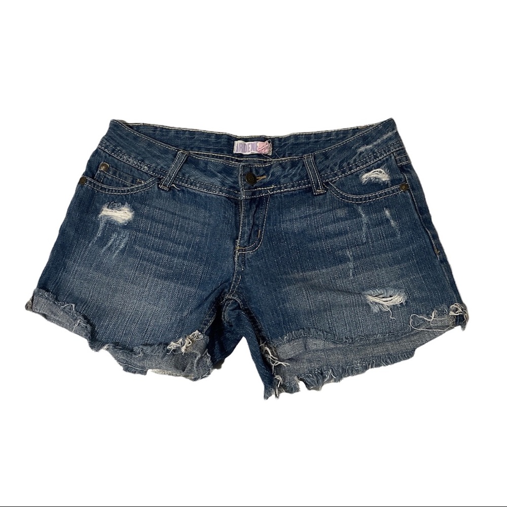 ❤️‍🔥2/$13❤️‍🔥 Ardene ripped jean shorts